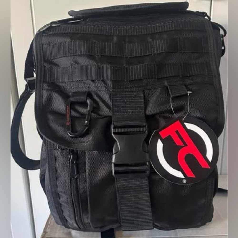 Flying Circle Business Backpack